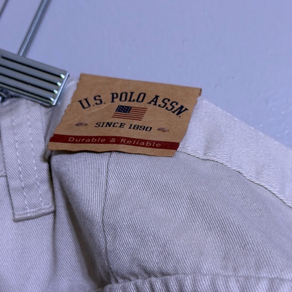 U.S. Polo Assn. Men's Beige Cargo Shorts - Picture 5 of 7